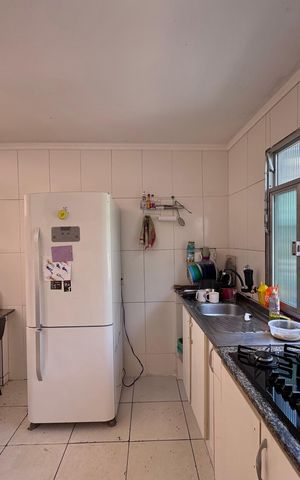 Casa à venda com 110m², 3 quartos e 1 vaga Casa à venda com 110m², 3 quartos e 1 vagaCozinha e Área de Serviço