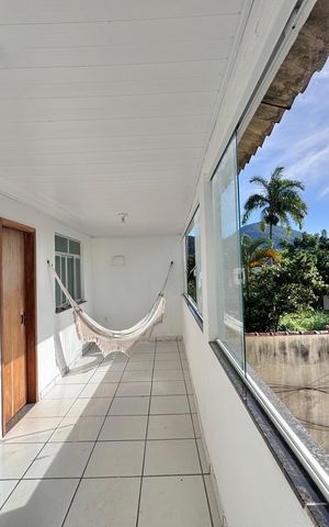 Casa à venda com 110m², 3 quartos e 1 vaga Casa à venda com 110m², 3 quartos e 1 vagaVaranda Suítes 1 e 2