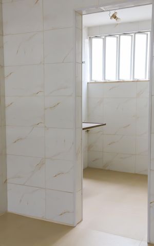 Casa à venda com 341m², 4 quartos e 4 vagas Casa à venda com 341m², 4 quartos e 4 vagasCozinha