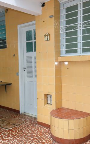 Casa à venda com 341m², 4 quartos e 4 vagas Casa à venda com 341m², 4 quartos e 4 vagasÁrea de Serviço - 1º Pavimento