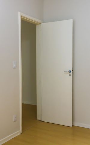 Casa à venda com 341m², 4 quartos e 4 vagas Casa à venda com 341m², 4 quartos e 4 vagasQuarto 2