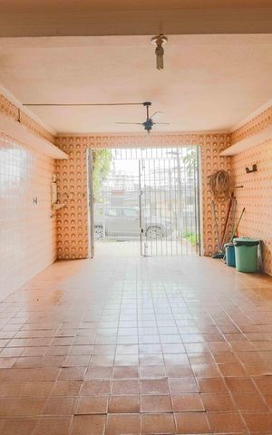 Casa à venda com 254m², 3 quartos e 6 vagasGaragem