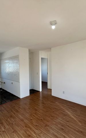 Apartamento para alugar com 80m², 2 quartos e 1 vaga Apartamento para alugar com 80m², 2 quartos e 1 vagaSala