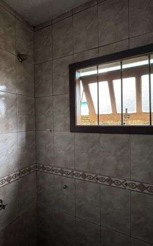 Casa à venda com 125m², 3 quartos e 1 vaga Casa à venda com 125m², 3 quartos e 1 vagaBanheiro