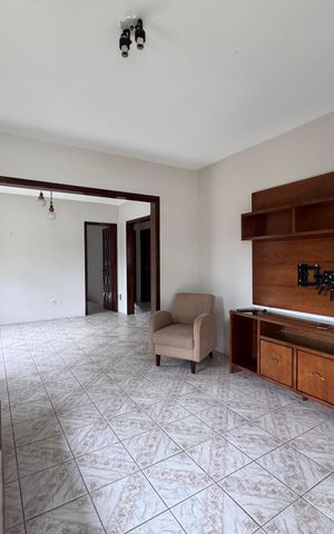 Casa à venda com 125m², 3 quartos e 1 vaga Casa à venda com 125m², 3 quartos e 1 vagaSala