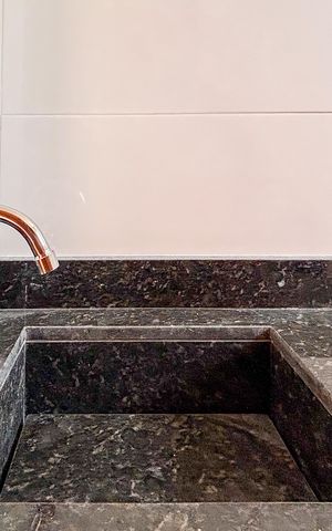 Apartamento para alugar com 80m², 2 quartos e 1 vaga Apartamento para alugar com 80m², 2 quartos e 1 vagaBanheiro