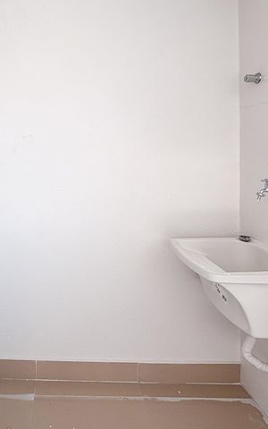 Apartamento para alugar com 80m², 2 quartos e 1 vaga Apartamento para alugar com 80m², 2 quartos e 1 vagaÁrea de Serviço