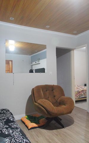 Casa à venda com 90m², 3 quartos e 2 vagasSala