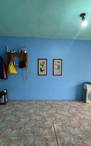 Casa à venda com 90m², 2 quartos e 2 vagas Casa à venda com 90m², 2 quartos e 2 vagasGaragem