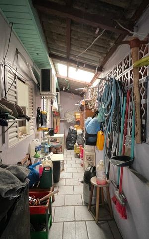 Casa à venda com 90m², 2 quartos e 2 vagas Casa à venda com 90m², 2 quartos e 2 vagasÁrea externa