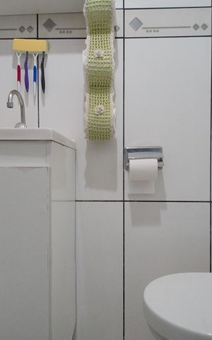 Casa à venda com 90m², 3 quartos e 2 vagasBanheiro