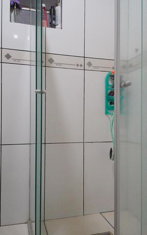 Casa à venda com 90m², 3 quartos e 2 vagasBanheiro
