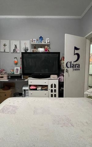 Casa à venda com 330m², 3 quartos e 7 vagas Casa à venda com 330m², 3 quartos e 7 vagasQuarto