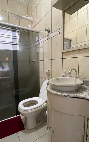 Casa à venda com 330m², 3 quartos e 7 vagas Casa à venda com 330m², 3 quartos e 7 vagasBanheiro/Suite