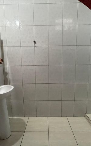 Casa à venda com 330m², 3 quartos e 7 vagas Casa à venda com 330m², 3 quartos e 7 vagasBanheiro 3