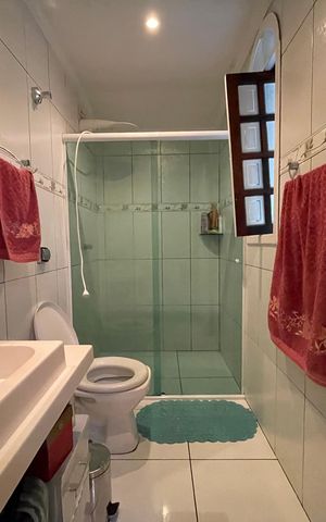 Casa à venda com 330m², 3 quartos e 7 vagas Casa à venda com 330m², 3 quartos e 7 vagasBanheiro/Suite