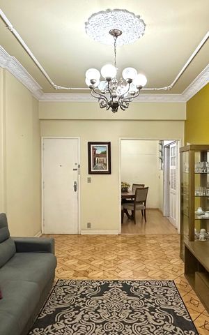 Apartamento à venda com 93m², 3 quartos e sem vaga Apartamento à venda com 93m², 3 quartos e sem vagaSala