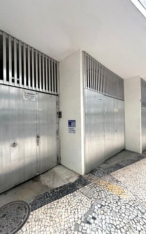 Apartamento à venda com 93m², 3 quartos e sem vaga Apartamento à venda com 93m², 3 quartos e sem vagaPlaquinha