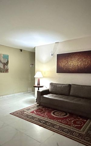 Apartamento à venda com 93m², 3 quartos e sem vaga Apartamento à venda com 93m², 3 quartos e sem vagaHall de Entrada