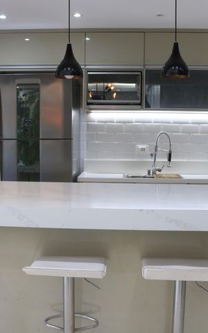Apartamento à venda com 90m², 2 quartos e 1 vagaCozinha e Área de Serviço