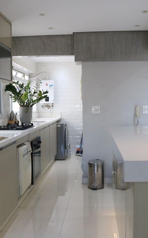 Apartamento à venda com 90m², 2 quartos e 1 vagaCozinha e Área de Serviço