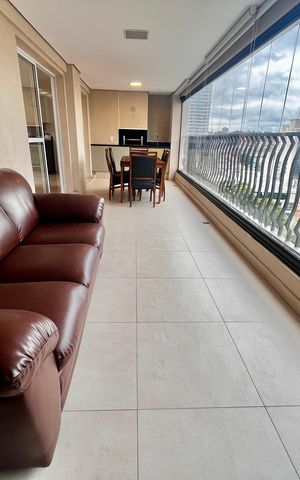 Apartamento à venda com 186m², 3 quartos e 3 vagas Apartamento à venda com 186m², 3 quartos e 3 vagasSacada