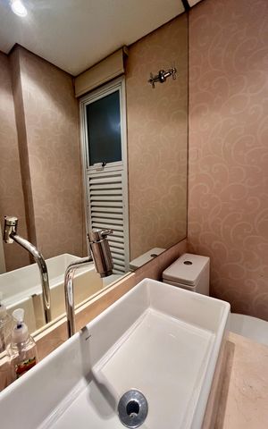 Apartamento à venda com 186m², 3 quartos e 3 vagas Apartamento à venda com 186m², 3 quartos e 3 vagasLavabo