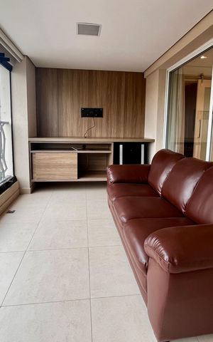 Apartamento à venda com 186m², 3 quartos e 3 vagas Apartamento à venda com 186m², 3 quartos e 3 vagasSacada