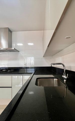 Apartamento à venda com 186m², 3 quartos e 3 vagas Apartamento à venda com 186m², 3 quartos e 3 vagasCozinha