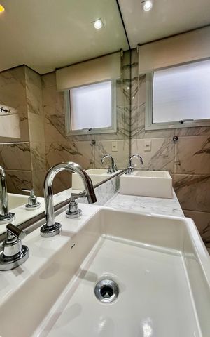 Apartamento à venda com 186m², 3 quartos e 3 vagas Apartamento à venda com 186m², 3 quartos e 3 vagasBanheiro Suíte 2