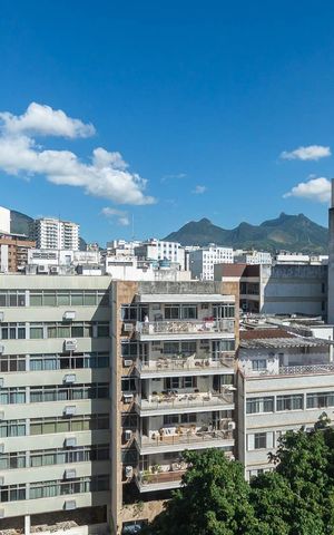 Apartamento à venda com 130m², 3 quartos e 2 vagasVista