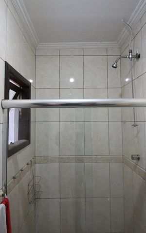 Casa à venda com 356m², 3 quartos e 2 vagasBanheiro da Suíte 3