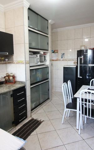 Casa à venda com 356m², 3 quartos e 2 vagasCozinha