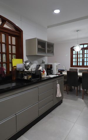 Casa à venda com 250m², 3 quartos e 3 vagasCozinha