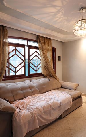 Casa à venda com 250m², 3 quartos e 3 vagasSala