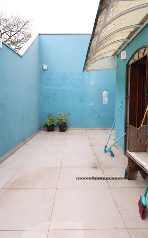 Casa à venda com 250m², 3 quartos e 3 vagasQuintal