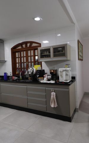 Casa à venda com 250m², 3 quartos e 3 vagasCozinha