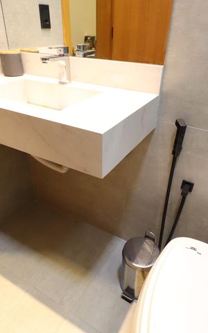 Casa de condomínio para alugar com 400m², 2 quartos e 4 vagasBanheiro da Suíte 1