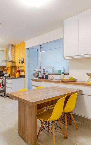 Apartamento à venda com 162m², 2 quartos e 1 vagaCozinha