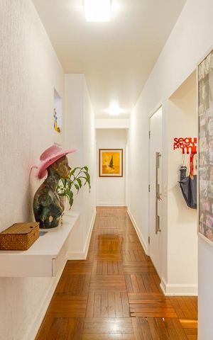 Apartamento à venda com 162m², 2 quartos e 1 vagaCorredor