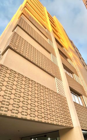 Apartamento à venda com 48m², 1 quarto e 1 vaga Apartamento à venda com 48m², 1 quarto e 1 vagaFachada