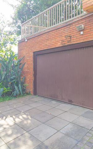 Apartamento à venda com 158m², 3 quartos e 1 vaga Apartamento à venda com 158m², 3 quartos e 1 vagaGaragem
