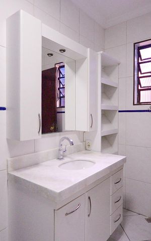 Casa à venda com 300m², 4 quartos e 4 vagas Casa à venda com 300m², 4 quartos e 4 vagasBanheiro do quarto 1