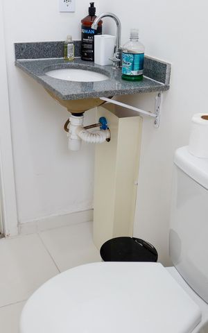 Apartamento à venda com 47m², 2 quartos e 1 vaga Apartamento à venda com 47m², 2 quartos e 1 vagaBanheiro