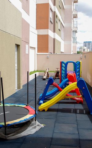 Apartamento à venda com 47m², 2 quartos e 1 vaga Apartamento à venda com 47m², 2 quartos e 1 vagaÁrea comum - Playground