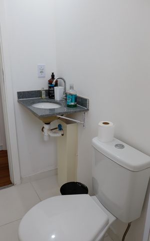 Apartamento à venda com 47m², 2 quartos e 1 vaga Apartamento à venda com 47m², 2 quartos e 1 vagaBanheiro