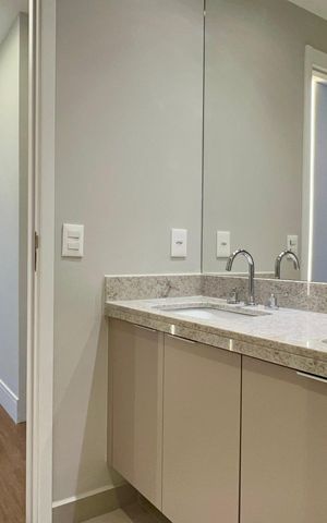 Apartamento à venda com 139m², 2 quartos e 1 vaga Apartamento à venda com 139m², 2 quartos e 1 vagaBanheiro da Suíte 1