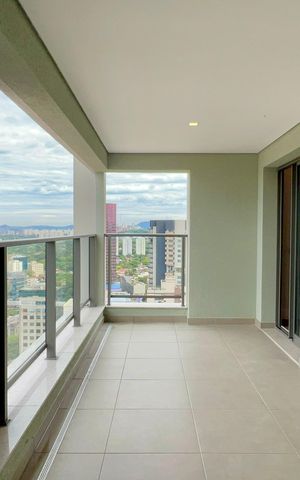 Apartamento à venda com 139m², 2 quartos e 1 vaga Apartamento à venda com 139m², 2 quartos e 1 vagaVaranda da Suíte 1