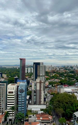 Apartamento à venda com 139m², 2 quartos e 1 vaga Apartamento à venda com 139m², 2 quartos e 1 vagaVista da Varanda