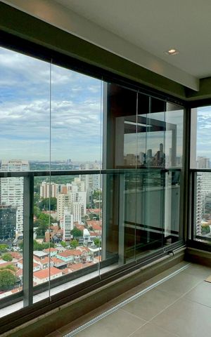 Apartamento à venda com 139m², 2 quartos e 1 vaga Apartamento à venda com 139m², 2 quartos e 1 vagaVaranda